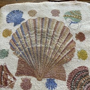 Vintage shell towels